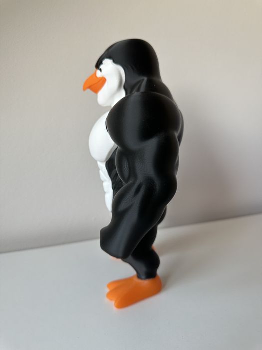 Muskularny Pingwin - unikalna figurka 3D ok. 25 cm