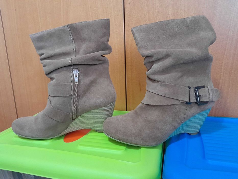 Botas de cano baixo, tam. 37