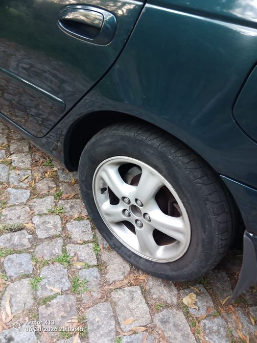 Carro Toyota Avensis