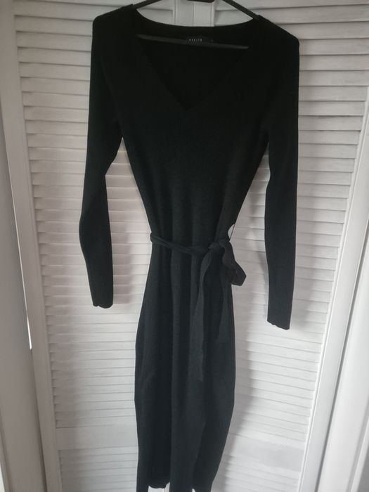 Sukienka sweterkowa Mohito