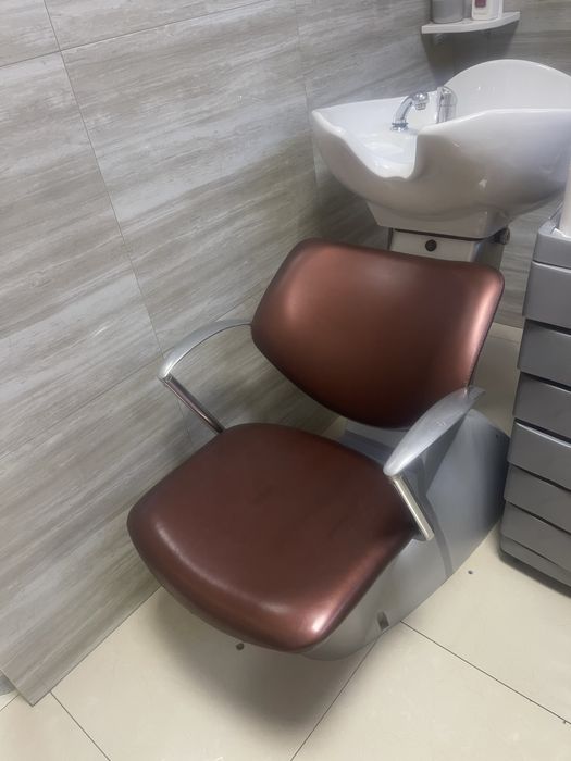 Myjki fryzjerskie 2 sztuki stan bdb odbiór osobisty