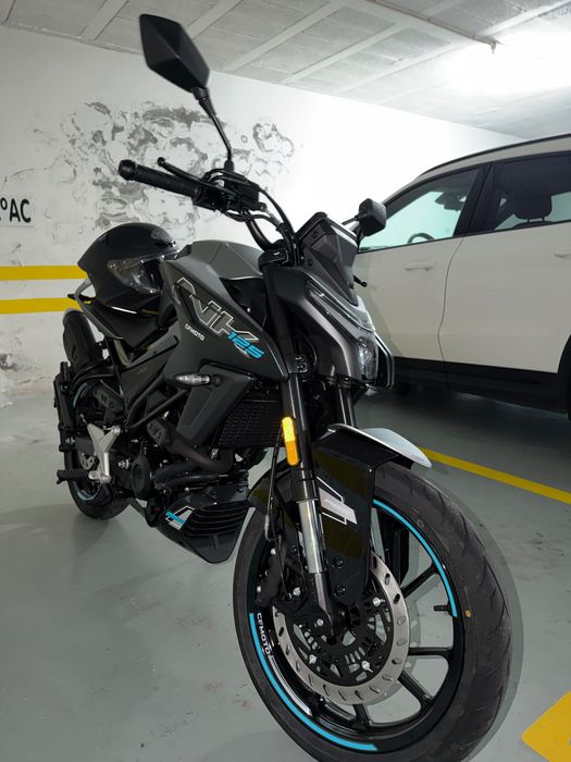 CFMOTO 125 NK (nova com 2 meses)