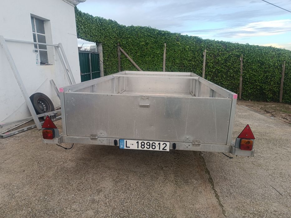 Atrelado Rebosov.  Todo em Alumínio