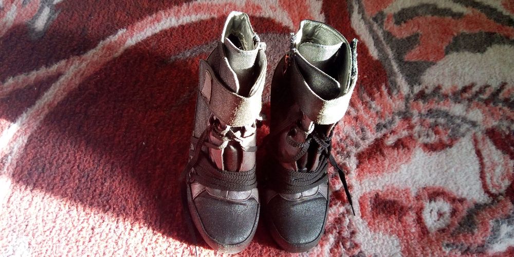 Vendo botins pouco usados
