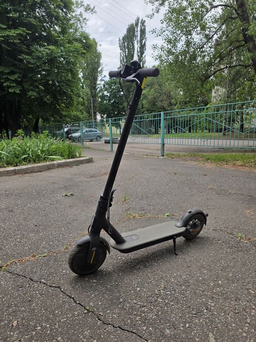 Электросамокат Xiaomi MI electric scooter essential