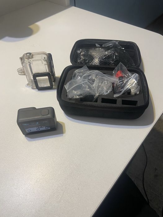 Kamerka Sportowa GoPro Hero 7 Silver z akcesoriami .  SUPER STAN