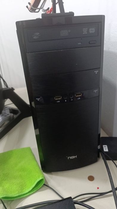 PC NOX  em bom estado