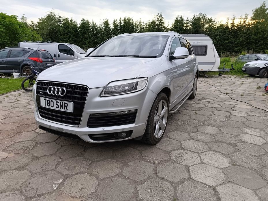 Audi Q7 3.0 TDI S-Line 4х4 2007 року ДЛЯ ВІЙСЬКОВИХ