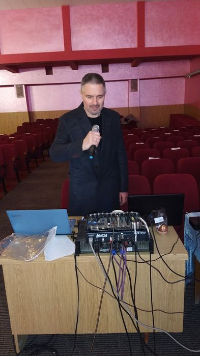 DJ-Музика.Вокал.Ведучі (Тамада).Весілля,ювілей и тд.Від3000грн.