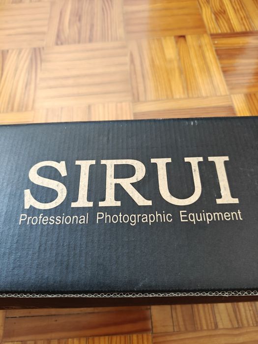 Tripé Profissional Sirui ET-2004 + Cabeça E-20 (Como Novo)