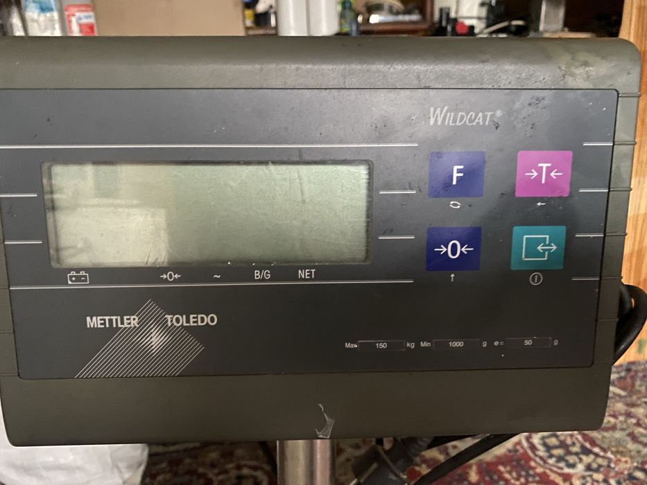 Продам ваги практично нові