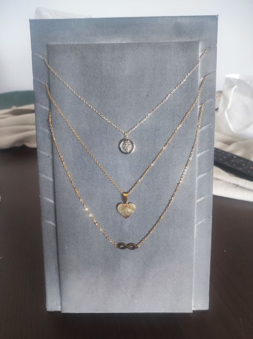 Expositores para bijuteria