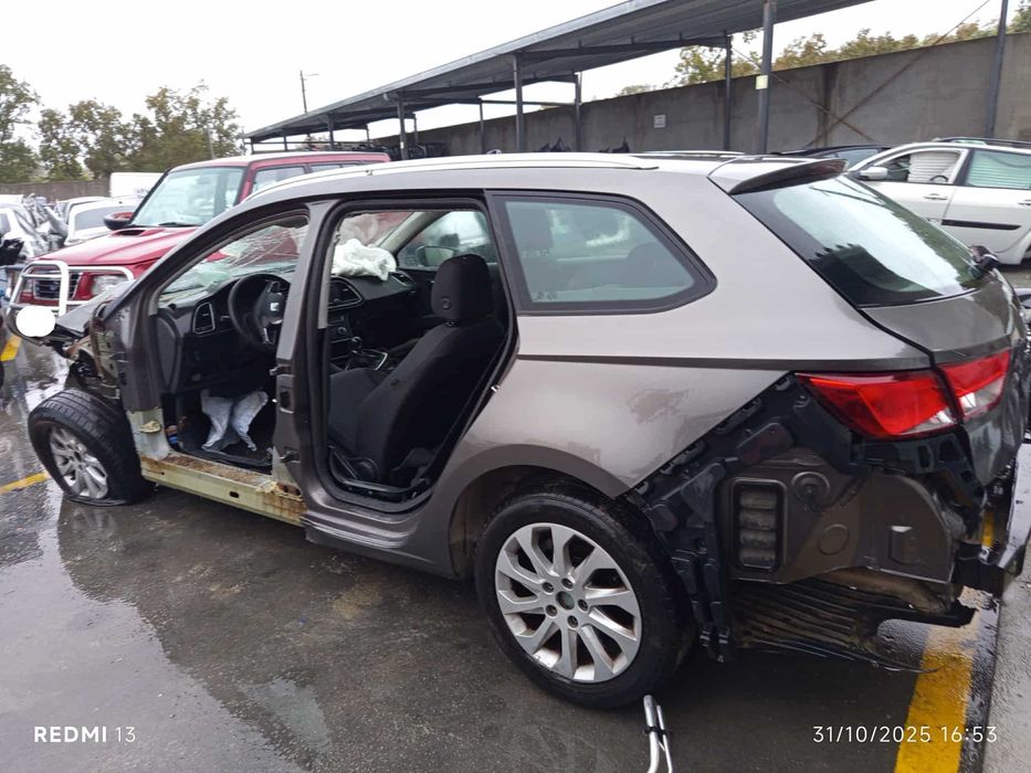 Para peças Seat Leon ST 1.6 TDI ano 2015