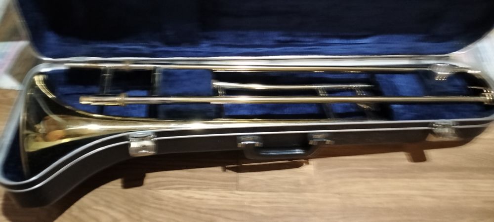 Trombone de varas da marca Amati-Kraslice64176302503682123