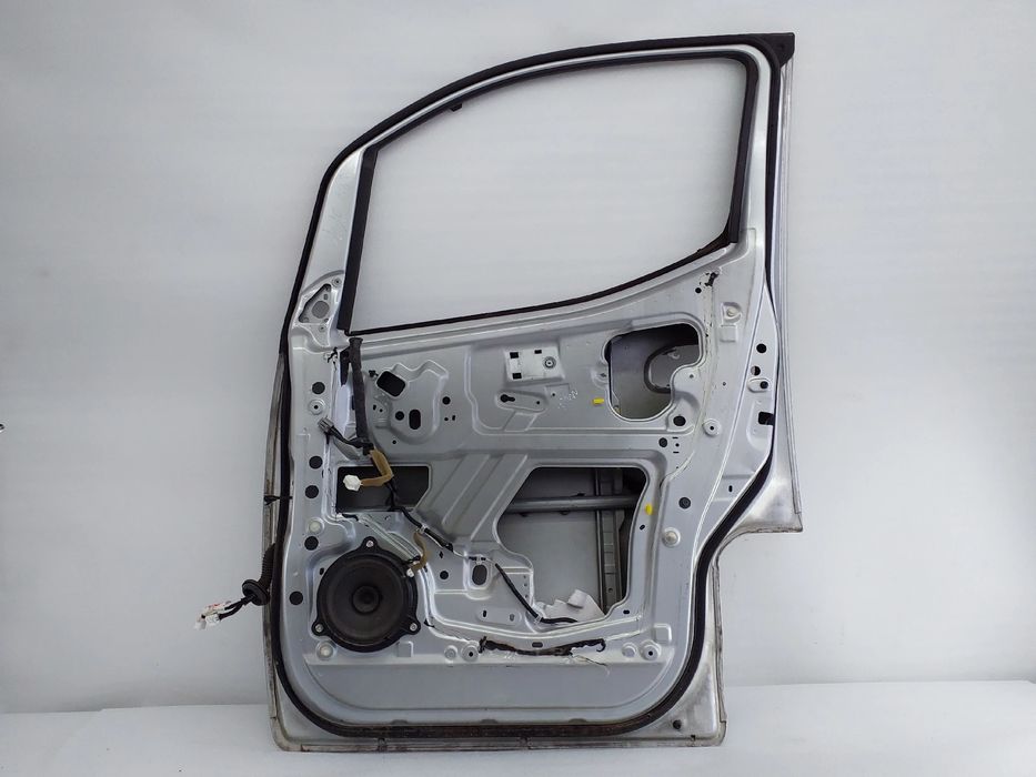 Porta frente direita NISSAN NV200 Furgão/Combi (M20)
