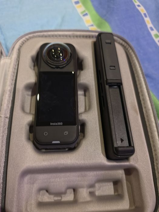 Insta360 X5 essencial bundle