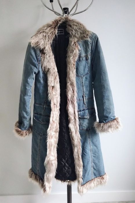 Płaszcz zimowy z futerkiem