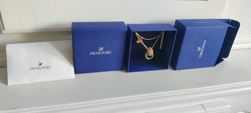 wisiorek Swarovski hyperbola