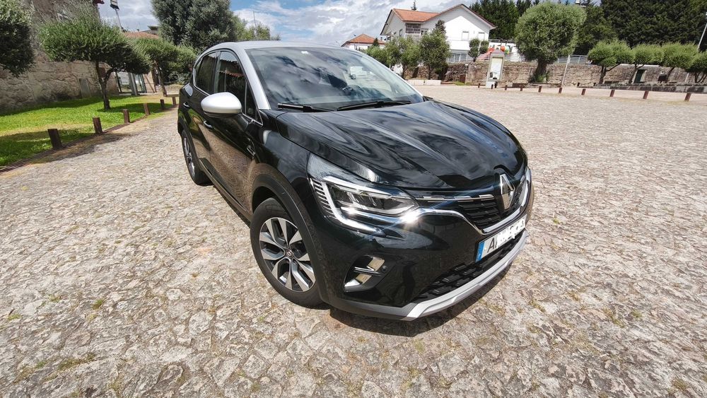 Captur 1.3 Exclusive caixa automática