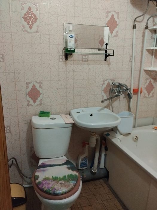 ВЛАСНИК!Продам  автономну  3 -к.квартиру зі свердловиною та опаленням.