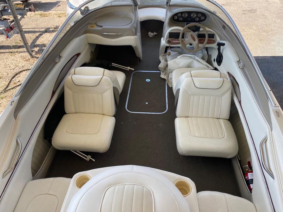 Bayliner Capri 1850 Mercruiser 145HP c/ Atrelado