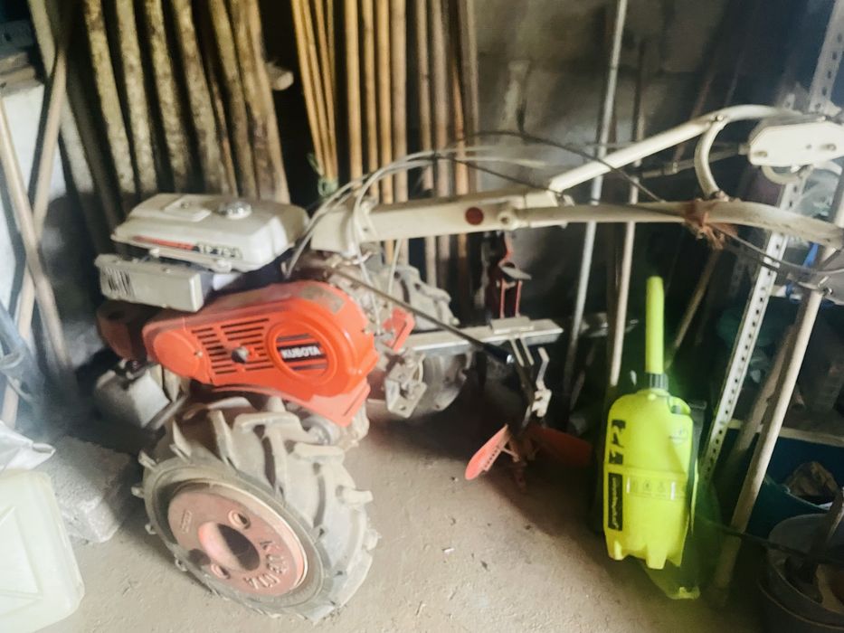 Motocultivador kubota