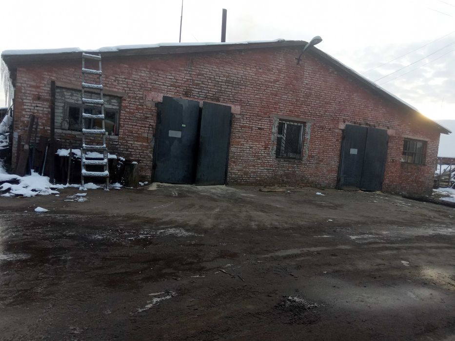 Продам фермерське господарство та сільськогосподарські  будинки