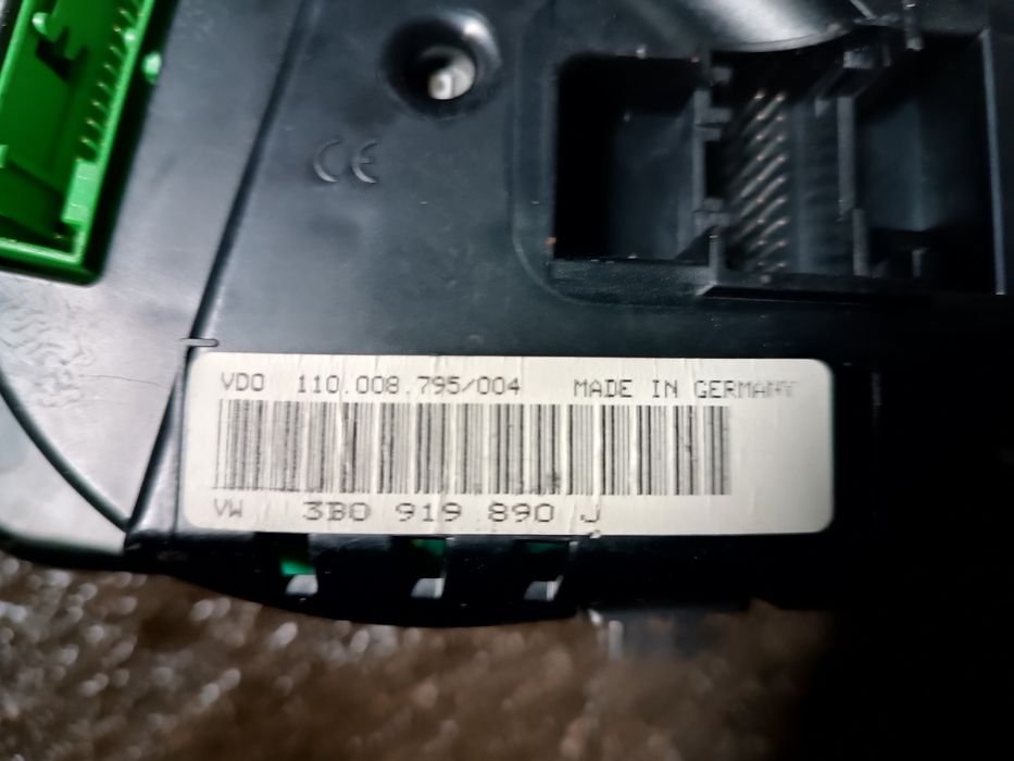 Licznik VW passat B5 96-00 benzyna 3b0,919,890j europa Radzyń Podlaski ...
