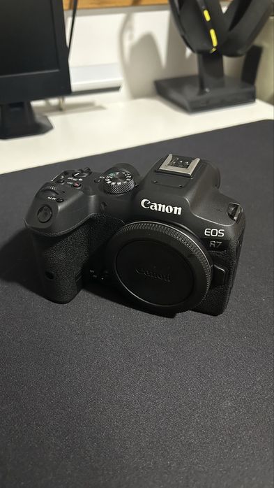 Canon R7 - como nova