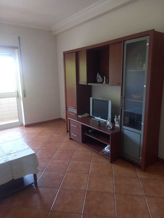 Arrendo t1 mobilado em Braga
