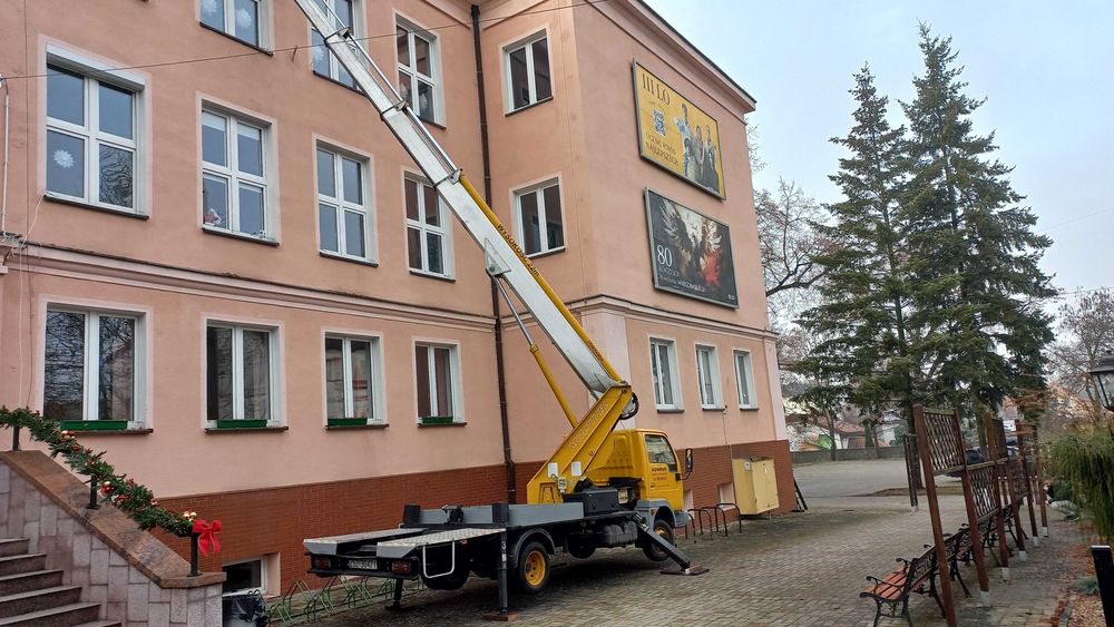 Usługi, Wynajem, podnośnik koszowy 22 m,zwyżka,dzwig,lekki