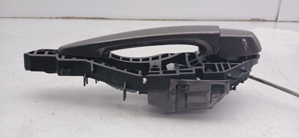 Puxador porta trás esquerdo BMW 3 (F30, F80)