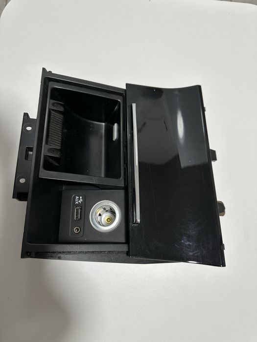 Попільничка Skoda Superb 3