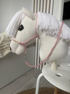 Hobby horse bialy A3