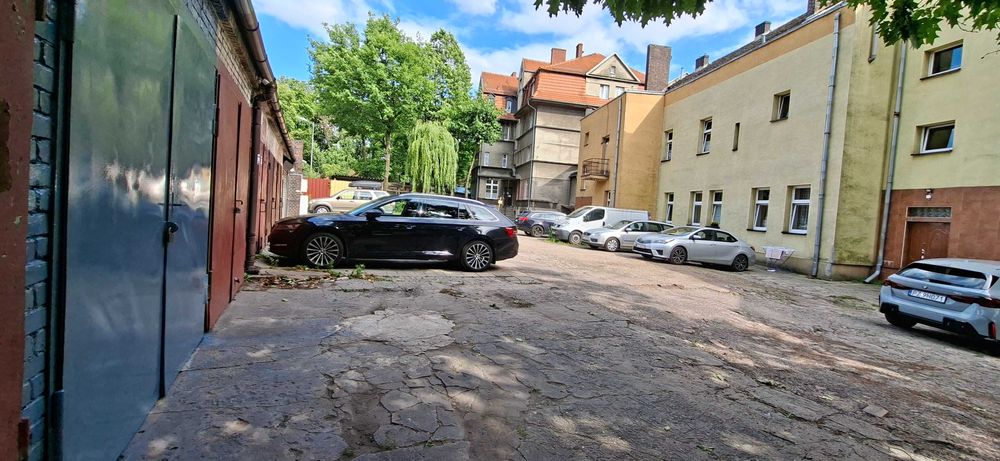 Sprzedam garaż murowany Zabrze przy ul. Wolności 422 - Więcej