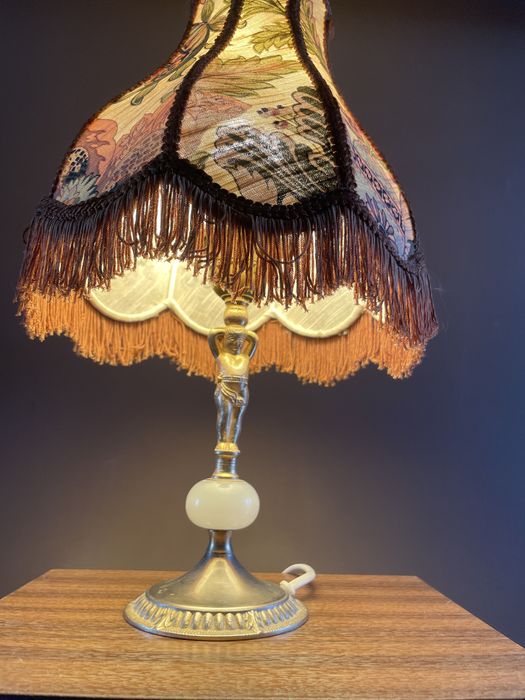 Lampka nocna retro