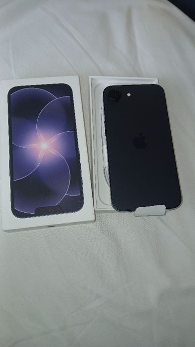 Iphone 17e novo 256g