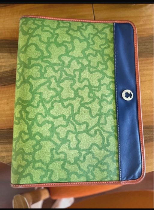 Pasta em pele da Tous