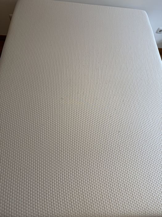 Cama com gavetas e colchão