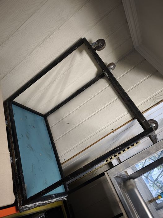 Столы с производста, много разных по 500 грн