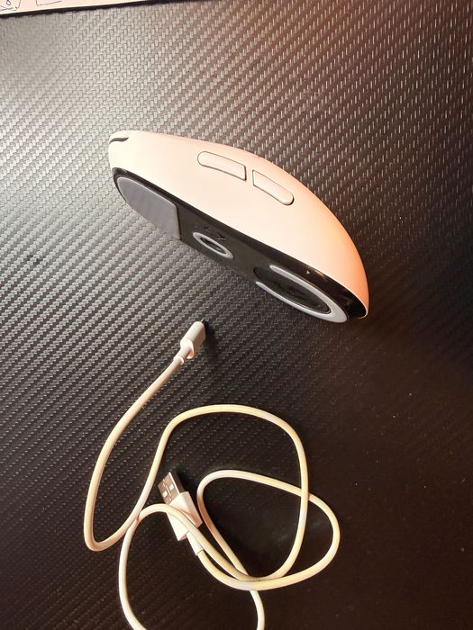 Logitech PRO Superlight myszka biała