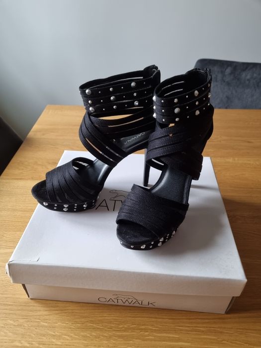Nowe buty rozm.40