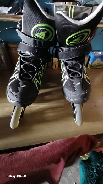 Sprzedam  rolki cena 120pln