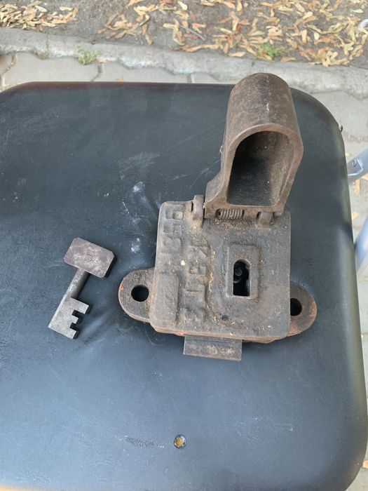 Замок навесной