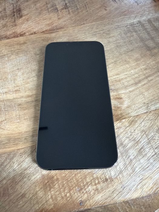iPhone 13 Pro Max  zielony   stan bardzo dobry  etui + szkło