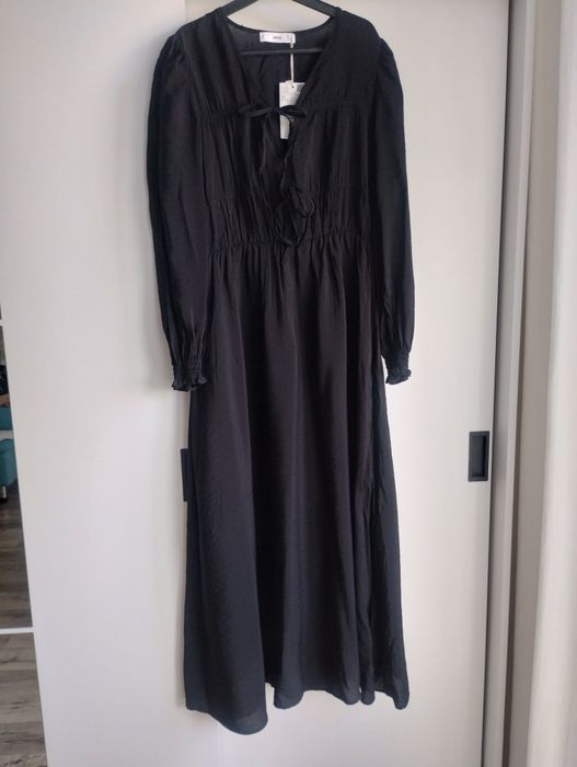Продам платье Mango,размер  С./М. Новое.399грн
