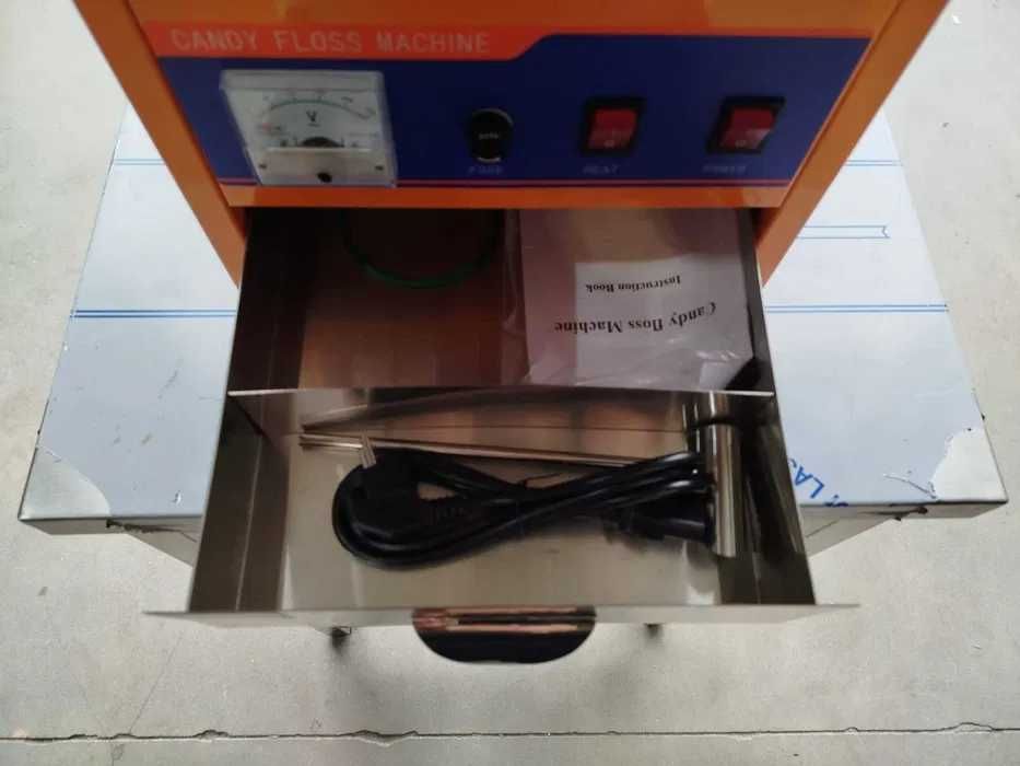 Máquina de Algodão Doce Elétrica