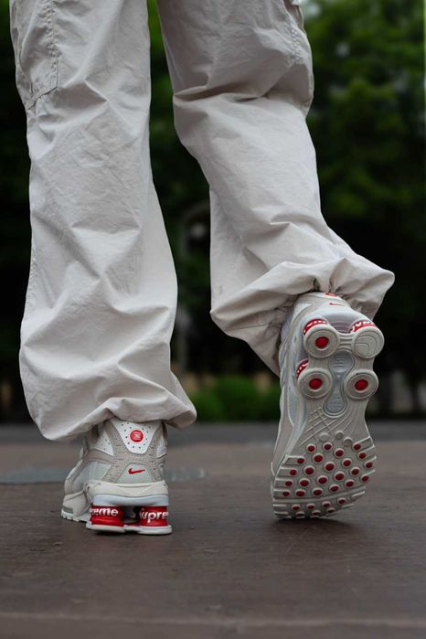 Чоловічі кросівки Nike Shox Ride 2 Supreme White Beige