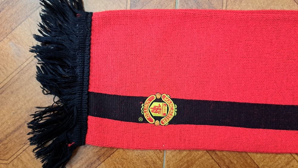 Cachecóis duplos do Manchester United FC