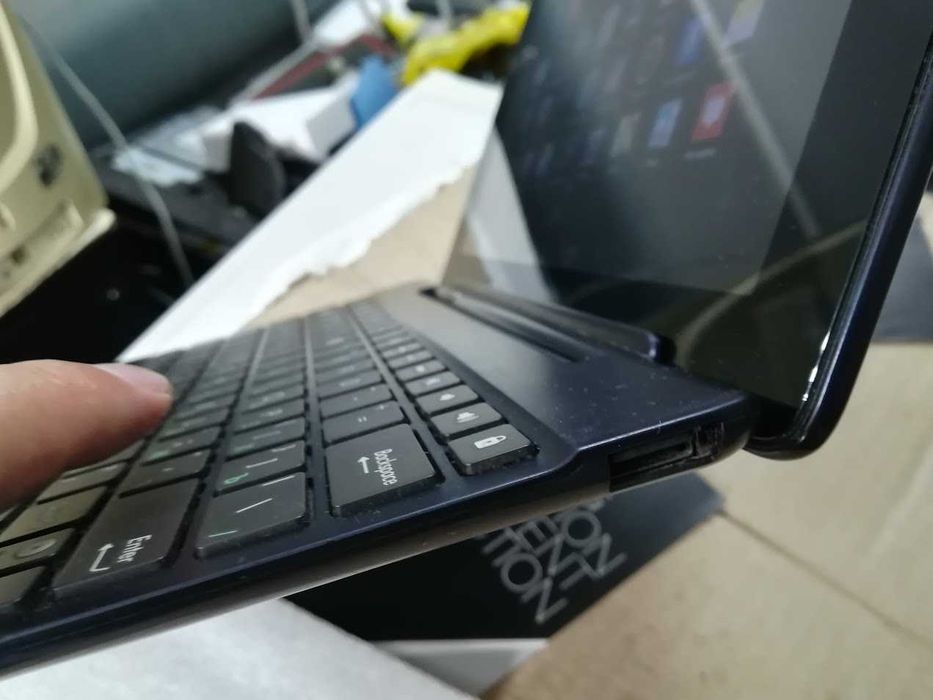 Планшет Asus Eee Pad Transformer TF300T 32GB Doc з док станцією